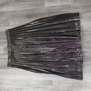 Brand new Metallic Pleated skirt
